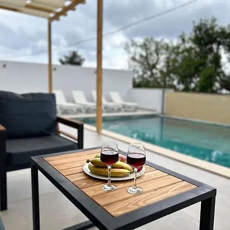 Kovuk Villalari-villa Selin Private Pool And Jacuzzi
